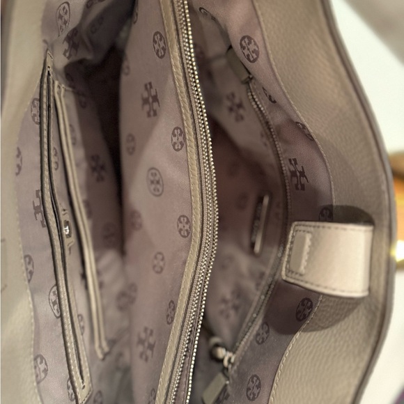 Tory Burch Gray Leather Shoulder Bag - Picture 3 of 6